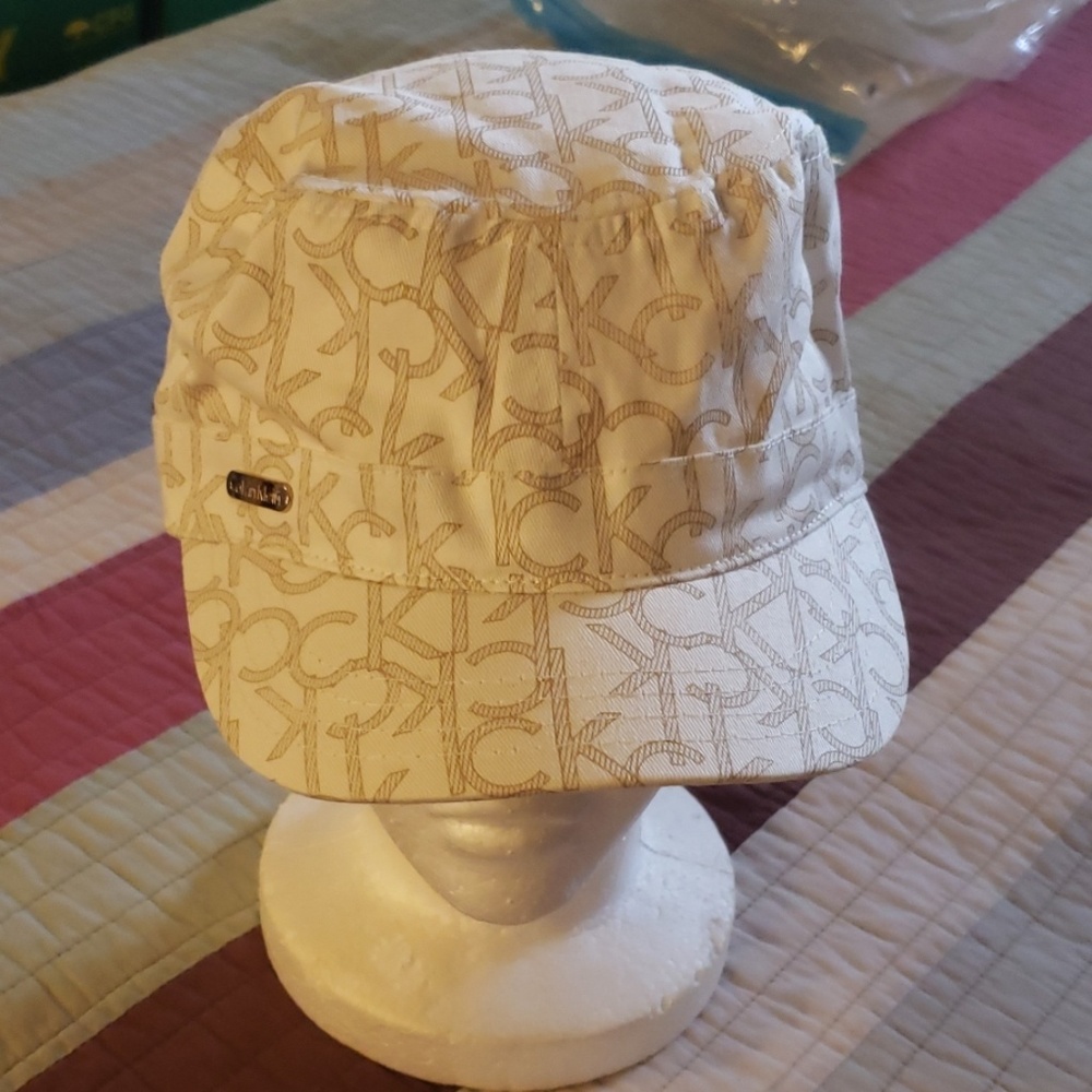 Women's Calvin Klein hat